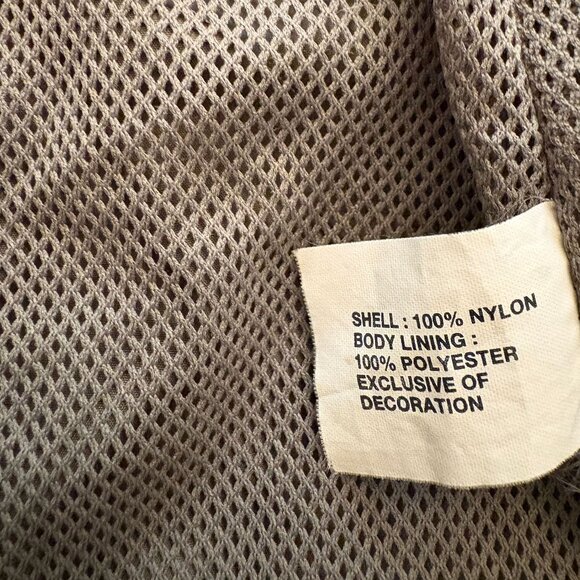 WOMENS GAP LIGHTWEIGHT, PACKABLE UTILITY STYLE WINDBREAKER JACKET W/ HOOD SIZE L - Picture 6 of 8